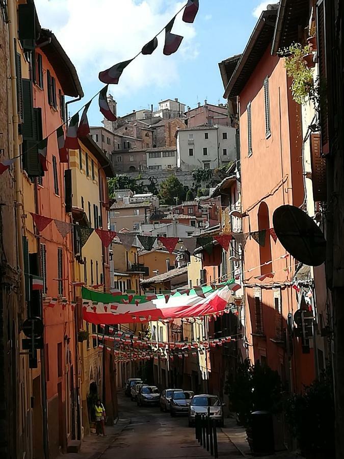 Central- Views - Air Conditioning - Easy Parking -Self Check In Perugia Kültér fotó